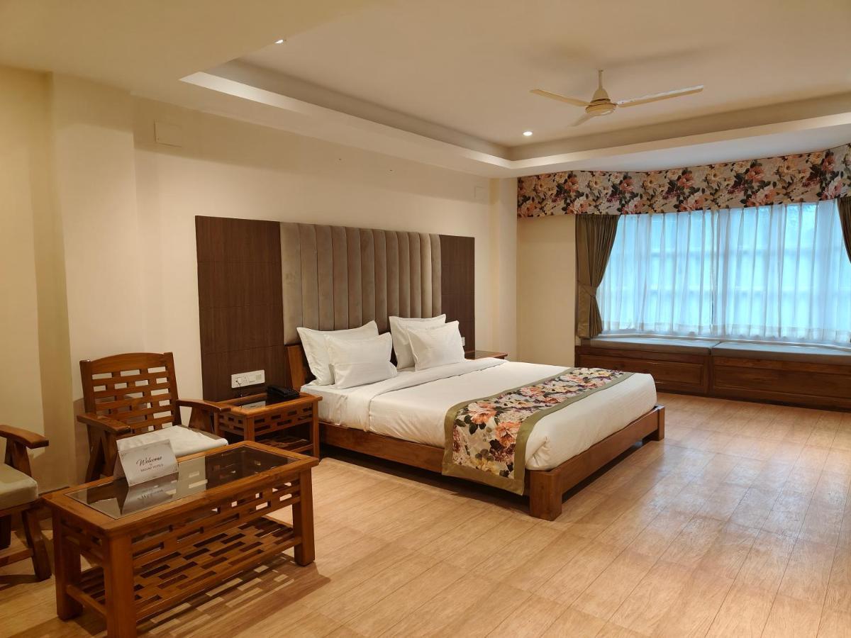 Mount Polaris Suites & Spa กาลิมปง ภายนอก รูปภาพ