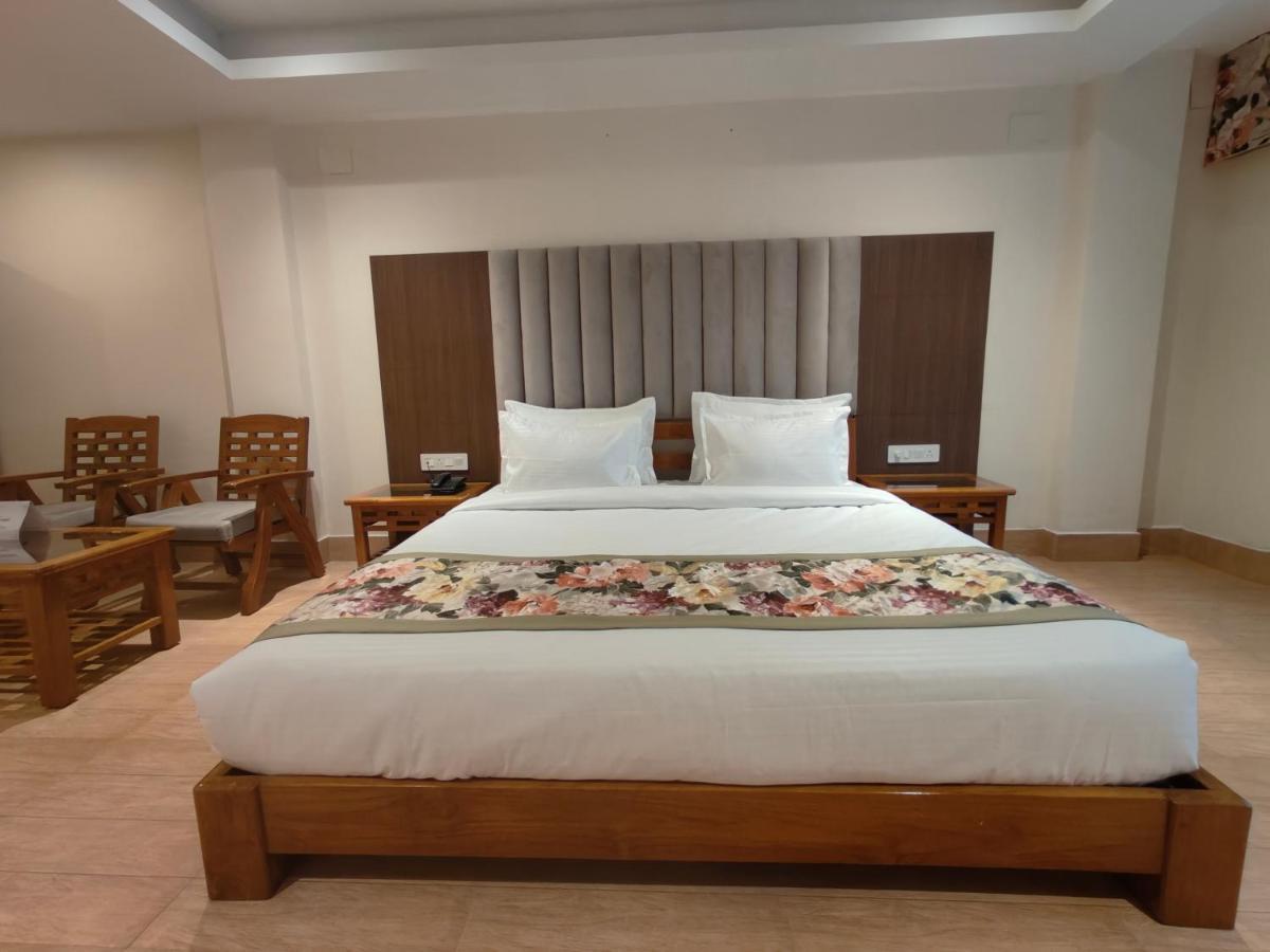 Mount Polaris Suites & Spa กาลิมปง ภายนอก รูปภาพ