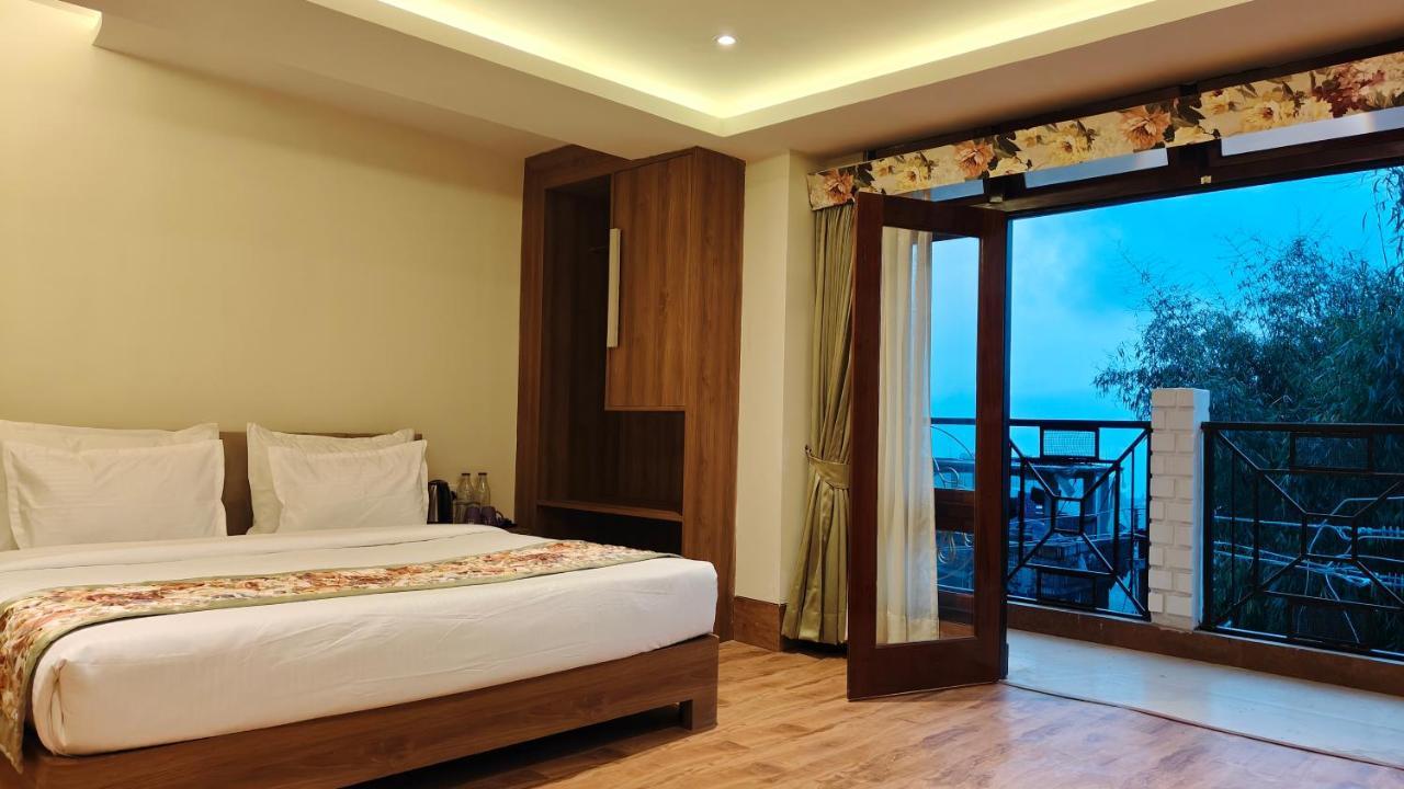 Mount Polaris Suites & Spa กาลิมปง ภายนอก รูปภาพ