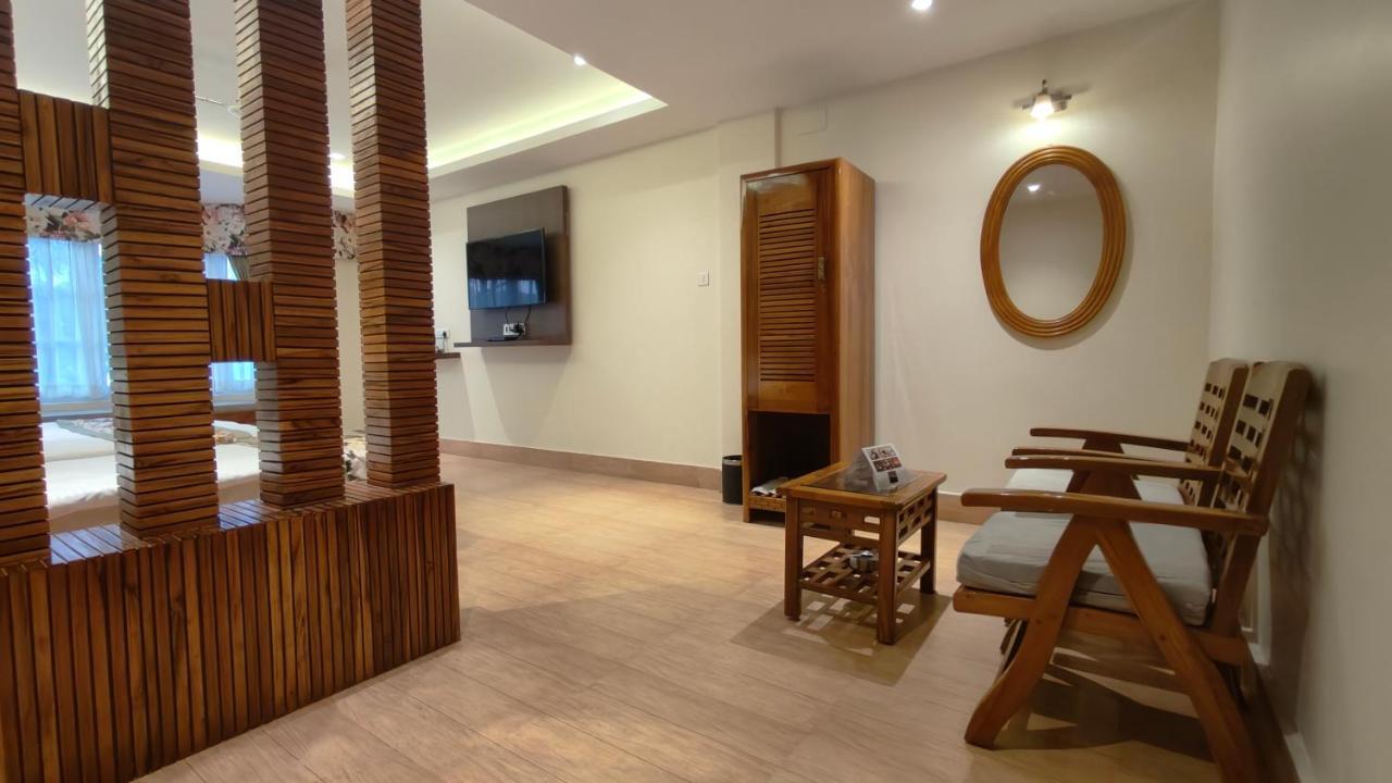 Mount Polaris Suites & Spa กาลิมปง ภายนอก รูปภาพ