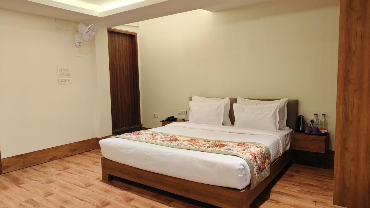 Mount Polaris Suites & Spa กาลิมปง ภายนอก รูปภาพ