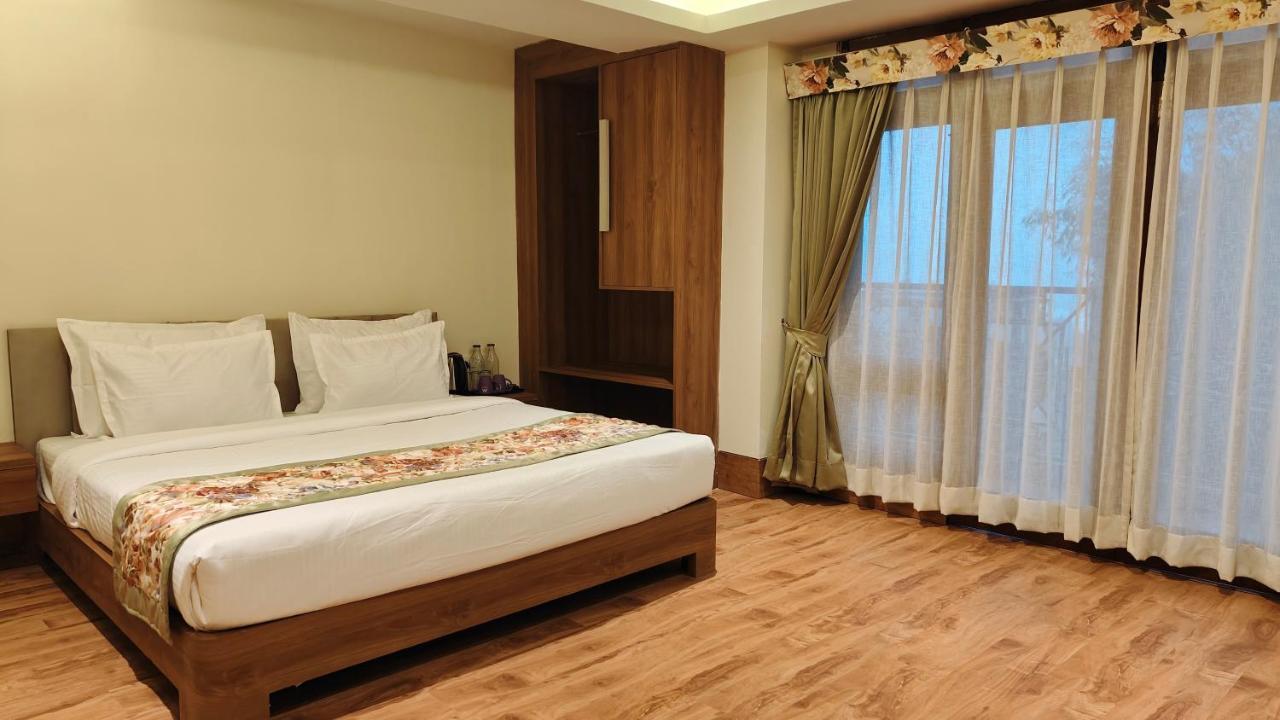 Mount Polaris Suites & Spa กาลิมปง ภายนอก รูปภาพ