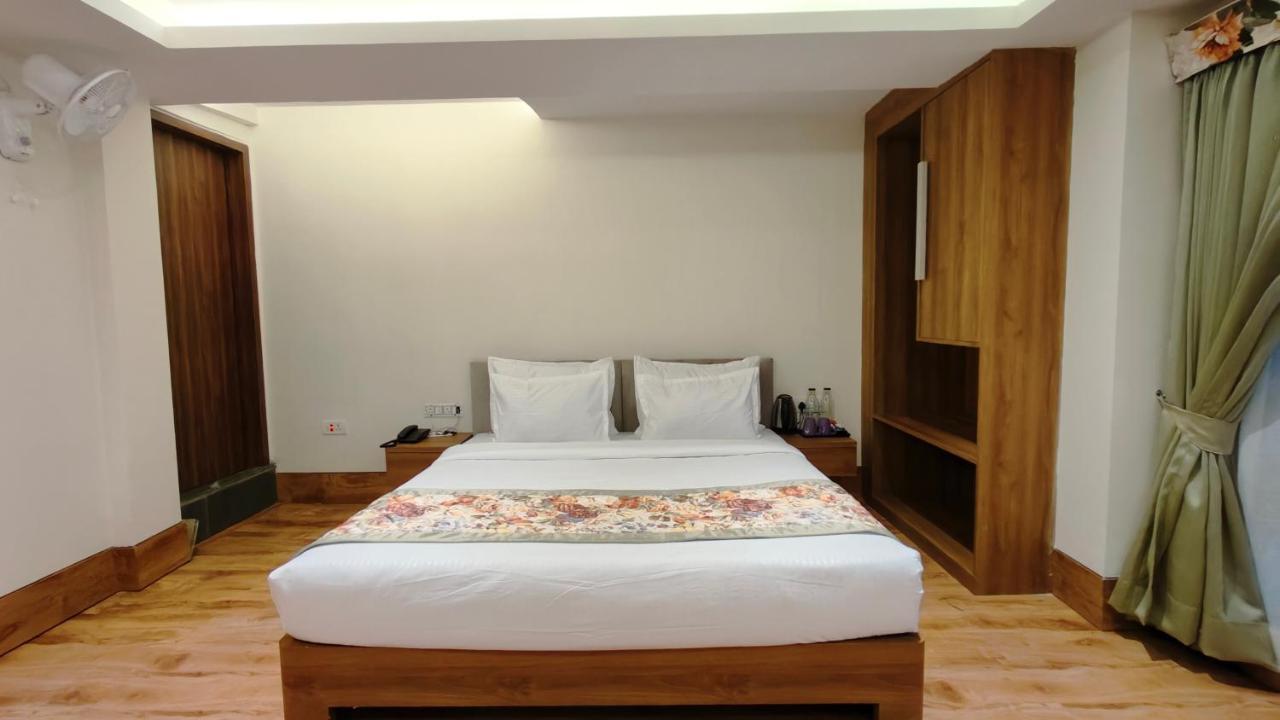 Mount Polaris Suites & Spa กาลิมปง ภายนอก รูปภาพ