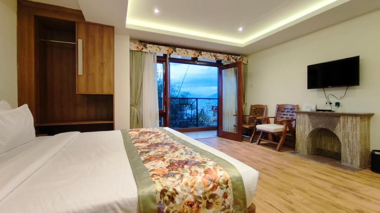 Mount Polaris Suites & Spa กาลิมปง ภายนอก รูปภาพ